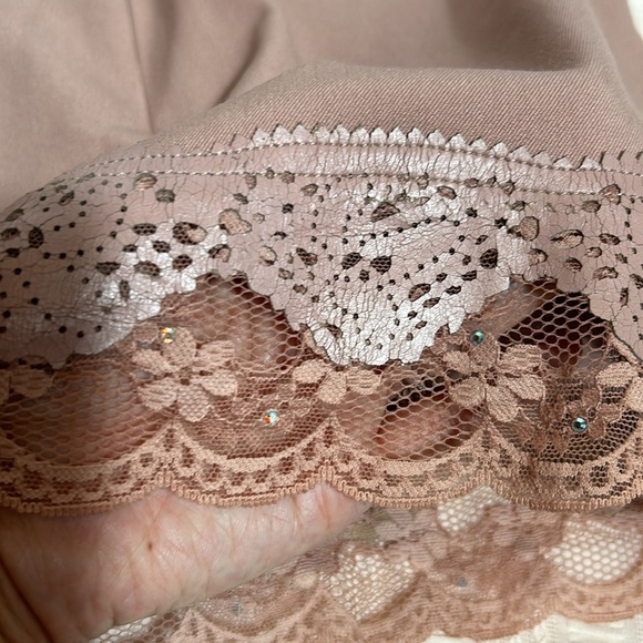 Absolu Women's Pink Mini Skirt with Lace Trim Size S - Picture 4 of 6